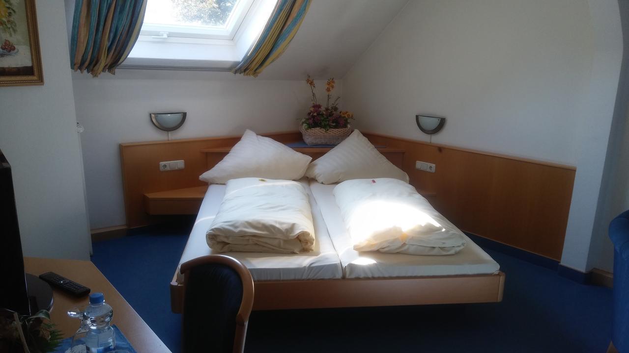 Landgasthof & Hotel "Merje" Kreuztal Luaran gambar