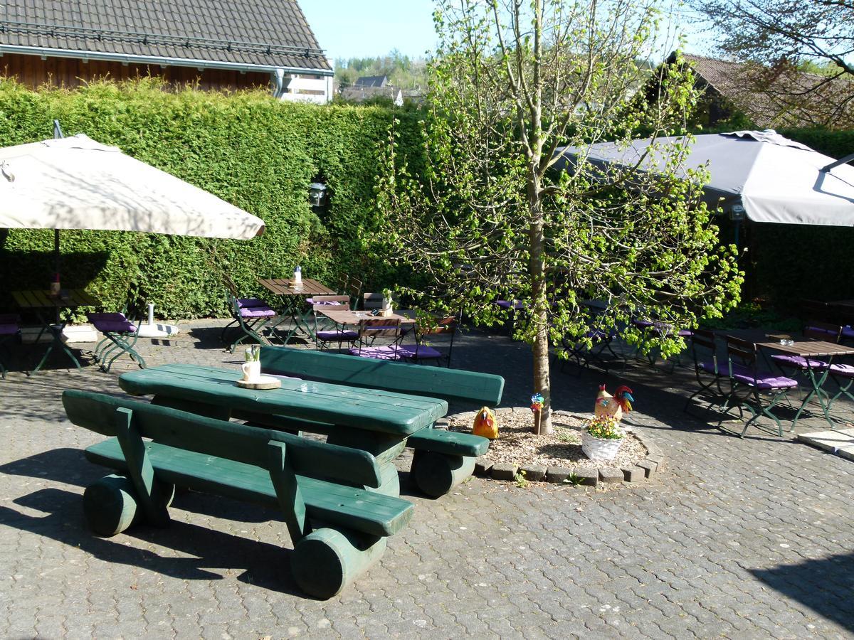 Landgasthof & Hotel "Merje" Kreuztal Luaran gambar